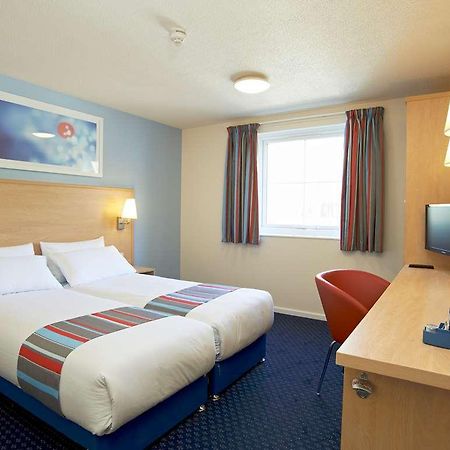 Travelodge Redhill Redhill  Rum bild