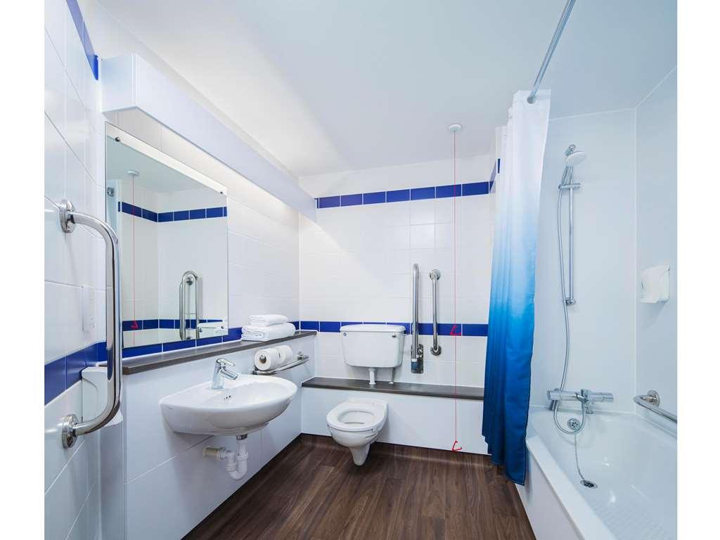 Travelodge Redhill Redhill  Rum bild