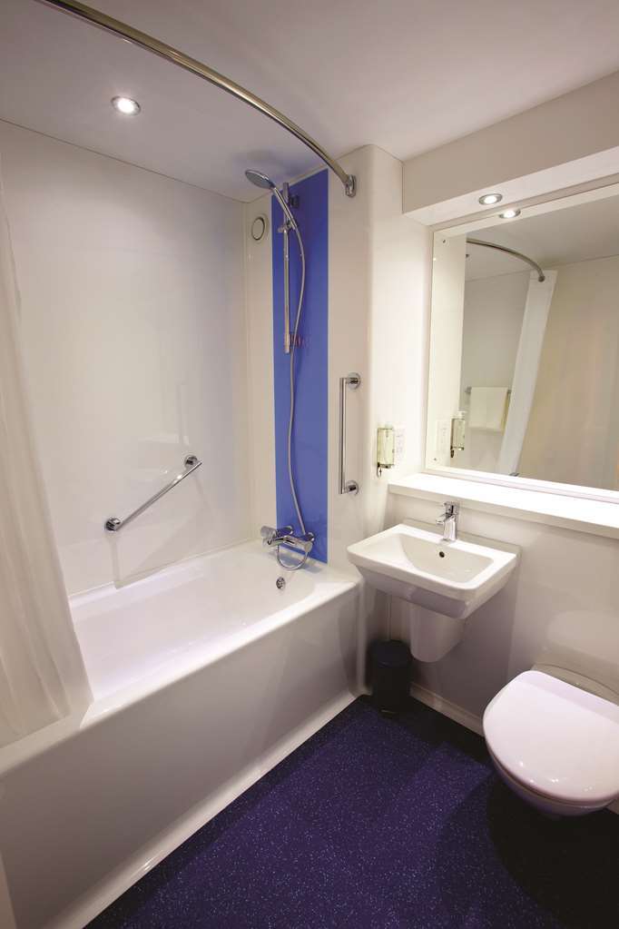 Travelodge Redhill Redhill  Rum bild